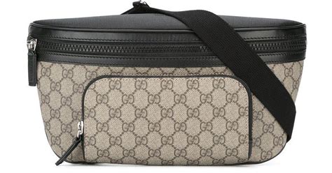 Sacs bananes Gucci pour homme .